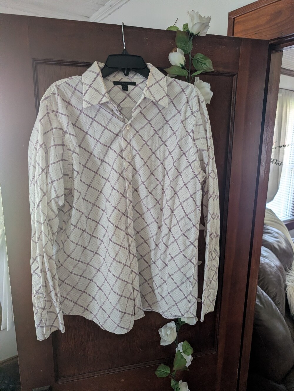 Apt. 9 White Button-Up Shirt with Purple Plaid Large